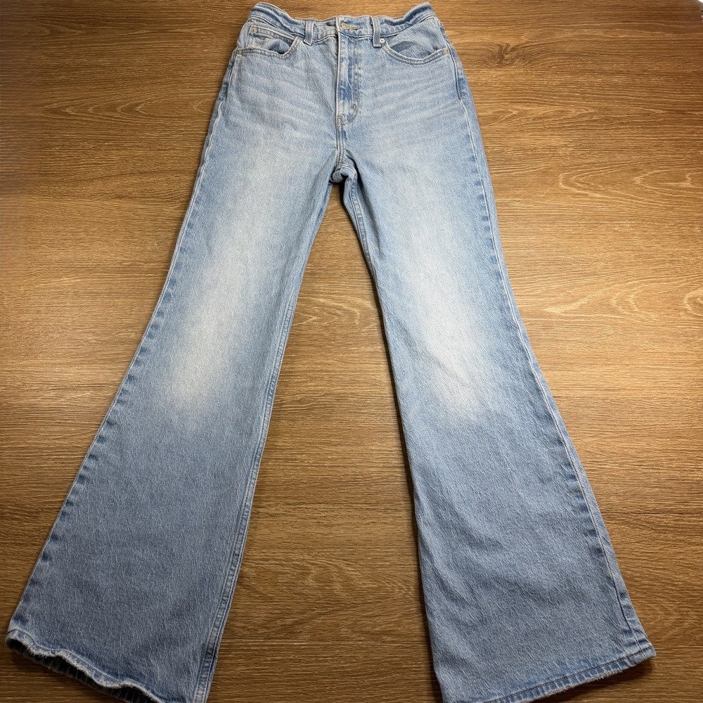 Levi's Premium 70s High Flare Jeans Women's 26x32 Light Wash A0899-0015 Western - Picture 2 of 15